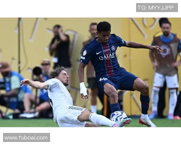 全球足球风云：探索国际足坛的竞争格局与未来发展趋势